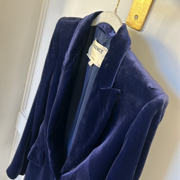 L'AGENCE Chamberlain Velvet Blazer Womens size 2 Blue color - Picture 12 of 13
